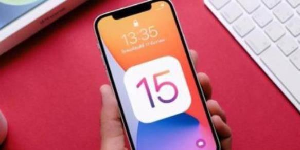 苹果15发售最新爆料,颠覆性升级，性能与设计双突破